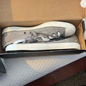 Chuck Taylor in Lady All-Star.